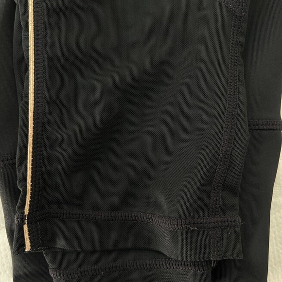 Z By Zella Black with Gold Piping Mesh Cropped Low Rise Leggings - Size XS - Picture 8 of 8